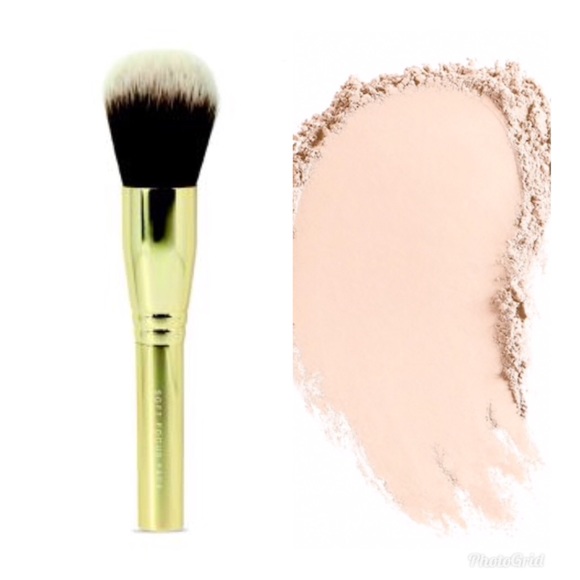 bareMinerals Other - bareMinerals Soft Focus Face Brush bareMinerals Other - bareMinerals Soft Focus Face Brush